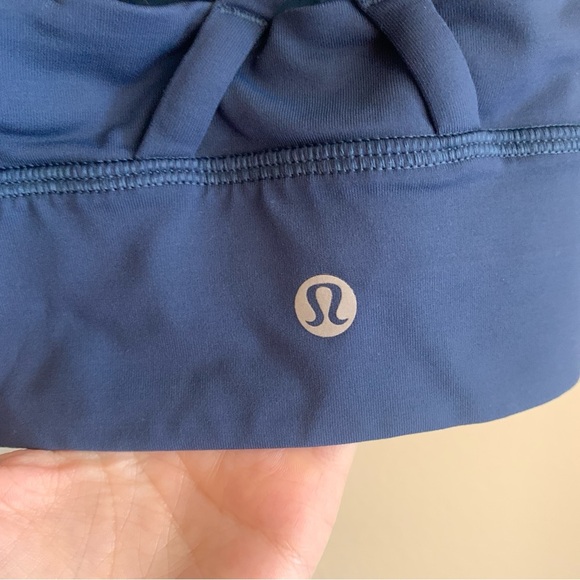Lululemon Dark Blue Strappy Sports Bra Size 4 - Picture 4 of 6